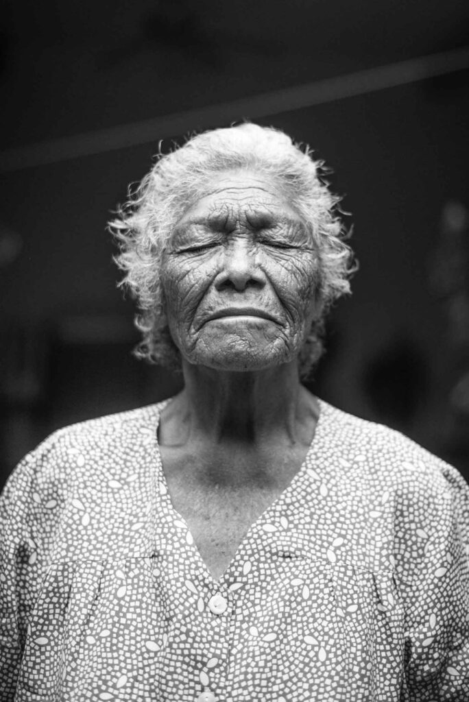 black and white photography of an elderly lady with severe anxiety, to illustrate the patient persona for Klarisana's rebranding project
